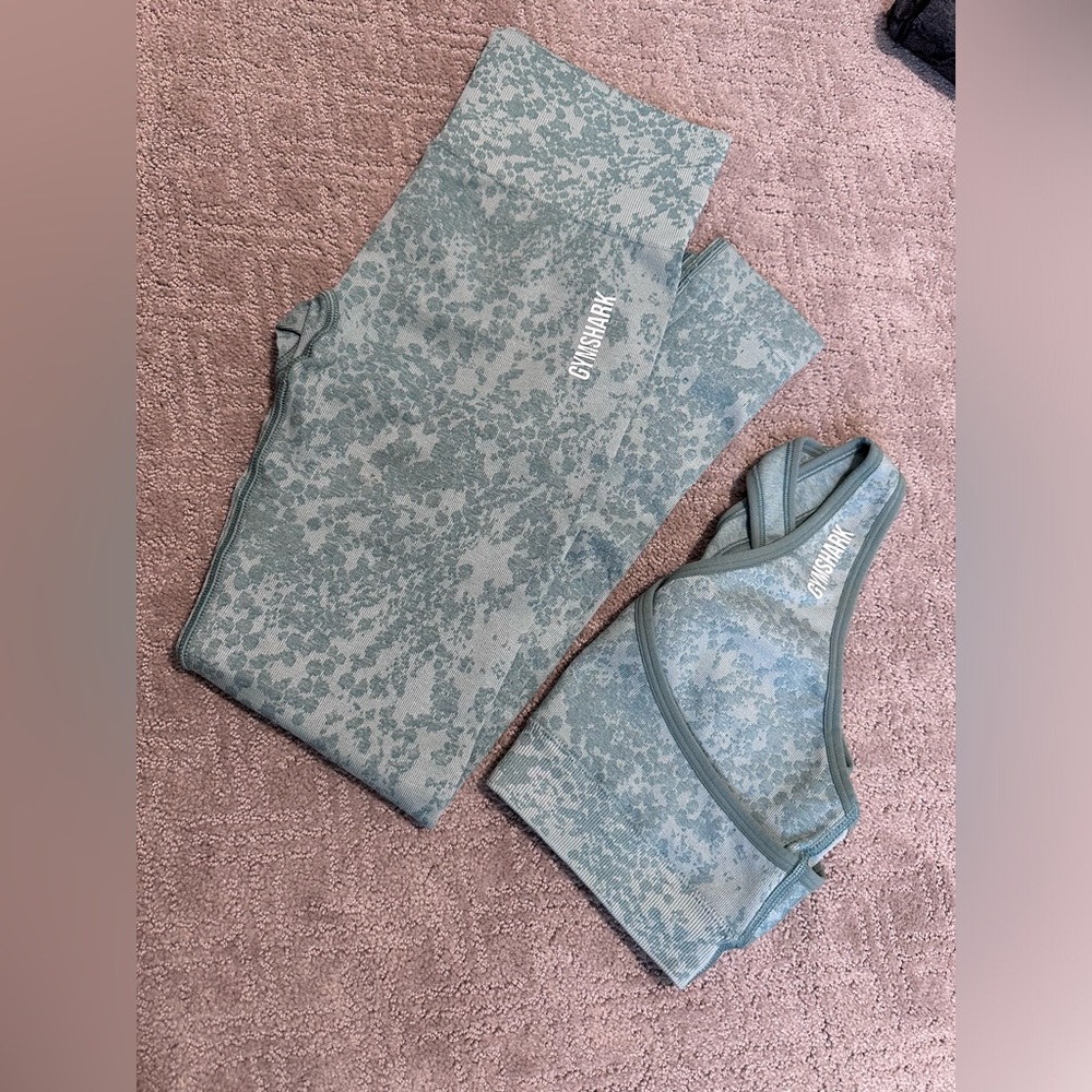 Gymshark Adapt Animal Leggings & Bra Bundle- both size S